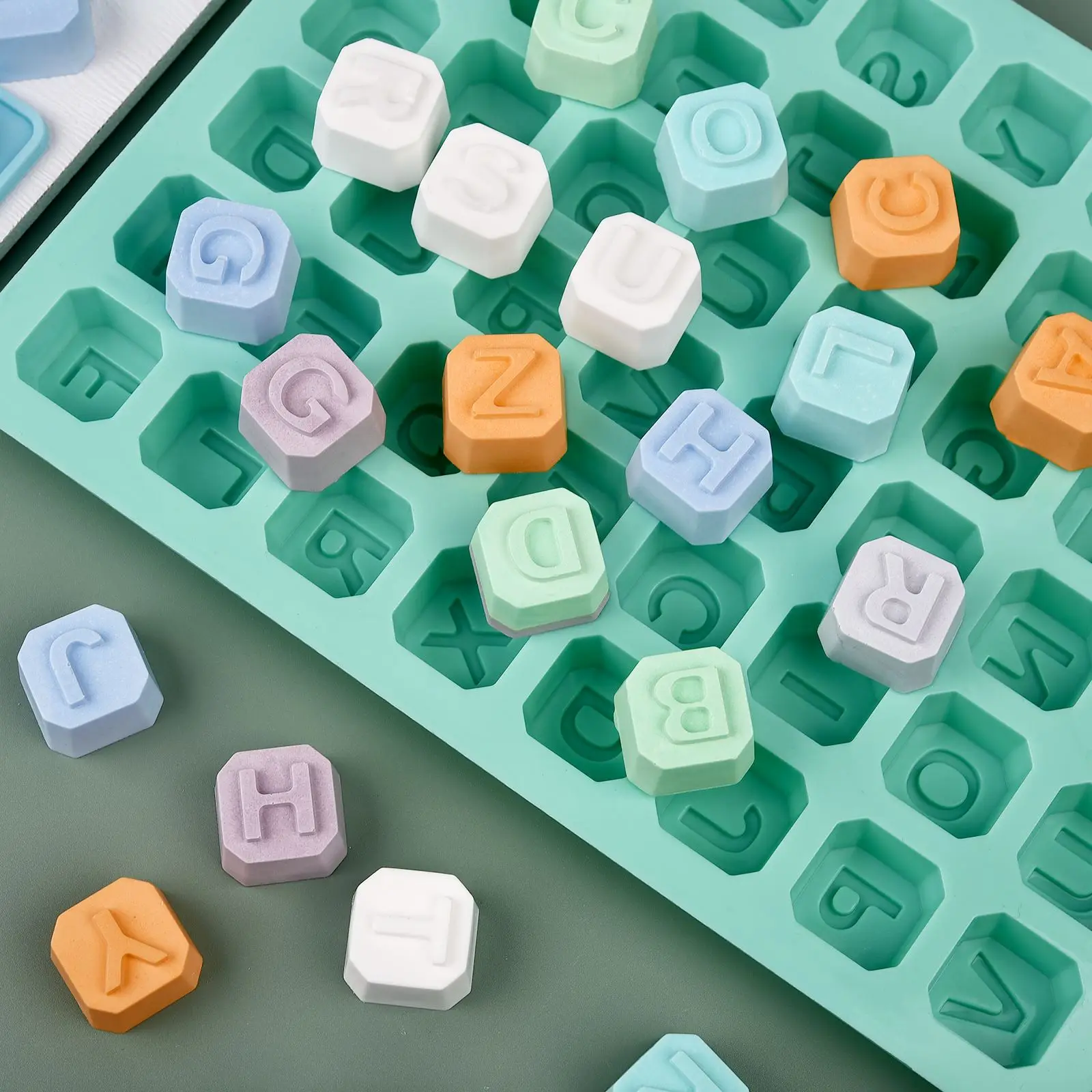 48 Letter Enghish Alphabet let - огляд і ціна Soap Making Designs